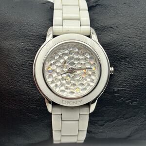 DKNY White Prism Crystallized Dial Women’s Watch Working New Battery